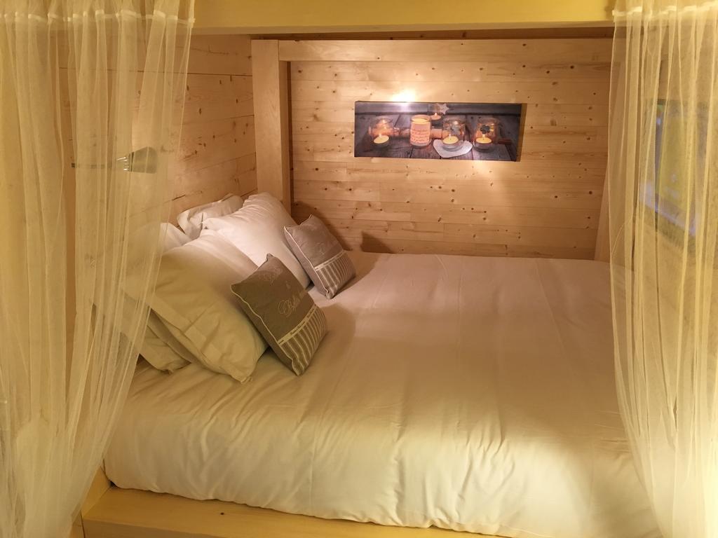Relais Mont Jura Adults Only Bed and Breakfast Lélex Eksteriør billede