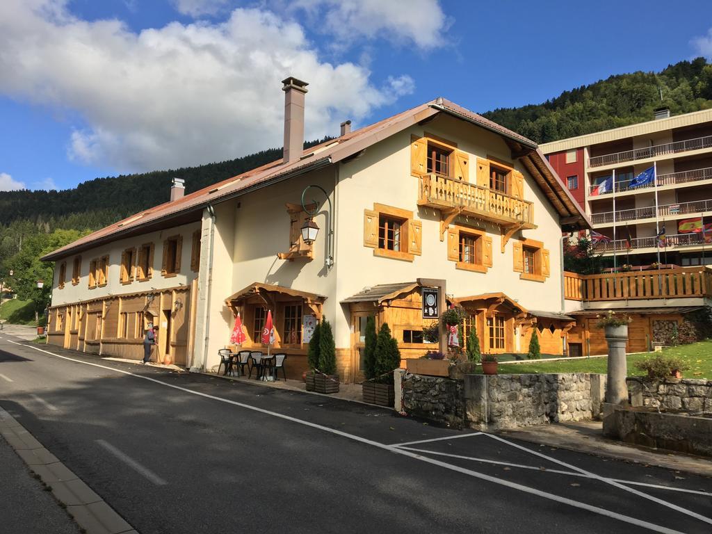 Relais Mont Jura Adults Only Bed and Breakfast Lélex Eksteriør billede